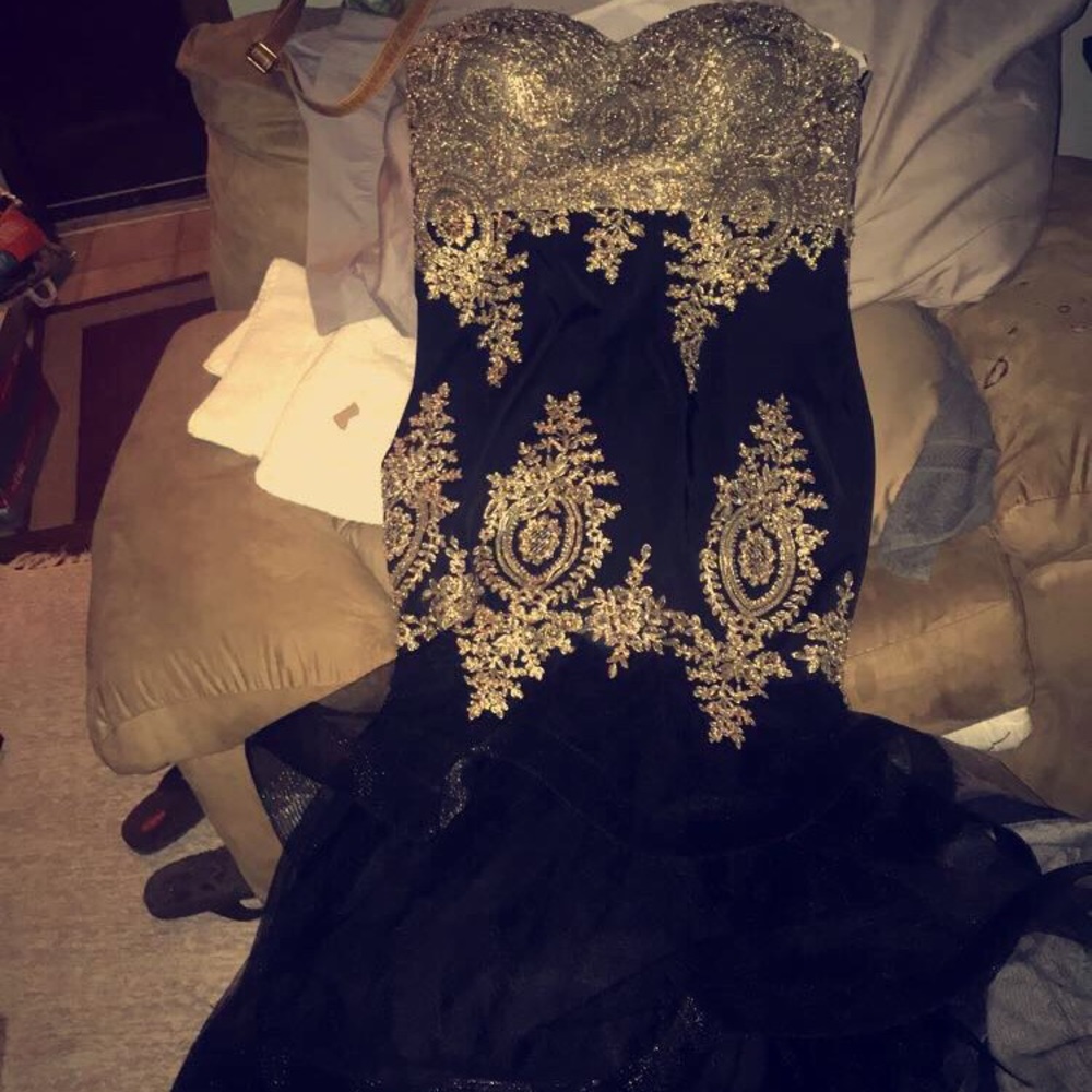 Black & Gold prom dress.